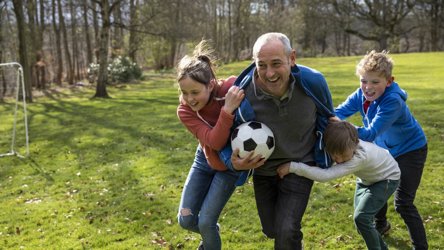 father with Cardiac Amyloidosis playing with children