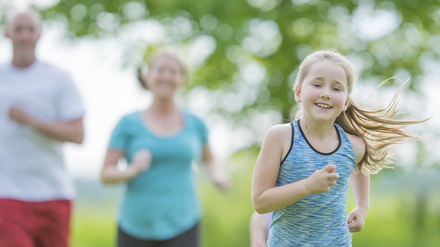 A girl doesn't let congenital heart disease stop her from running.