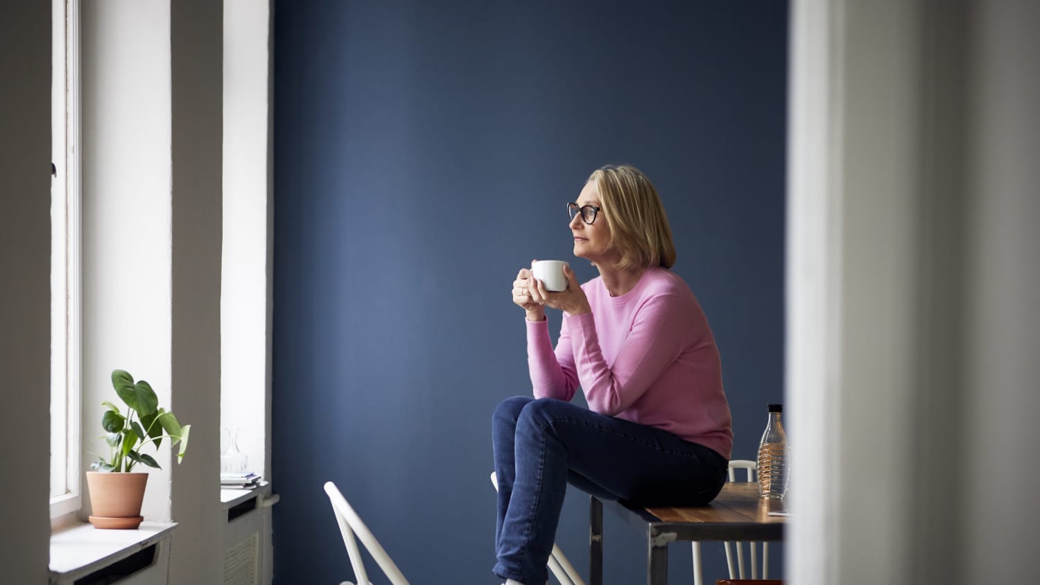 older woman with thyroid cancer practicing active surveillance