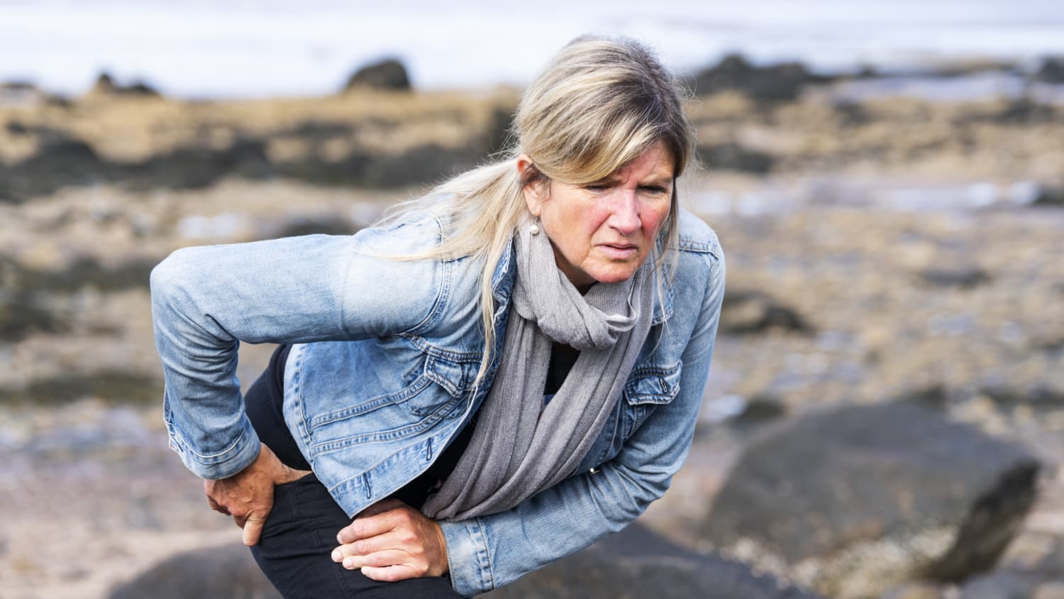 woman experiencing pain from Hip Labral Tears