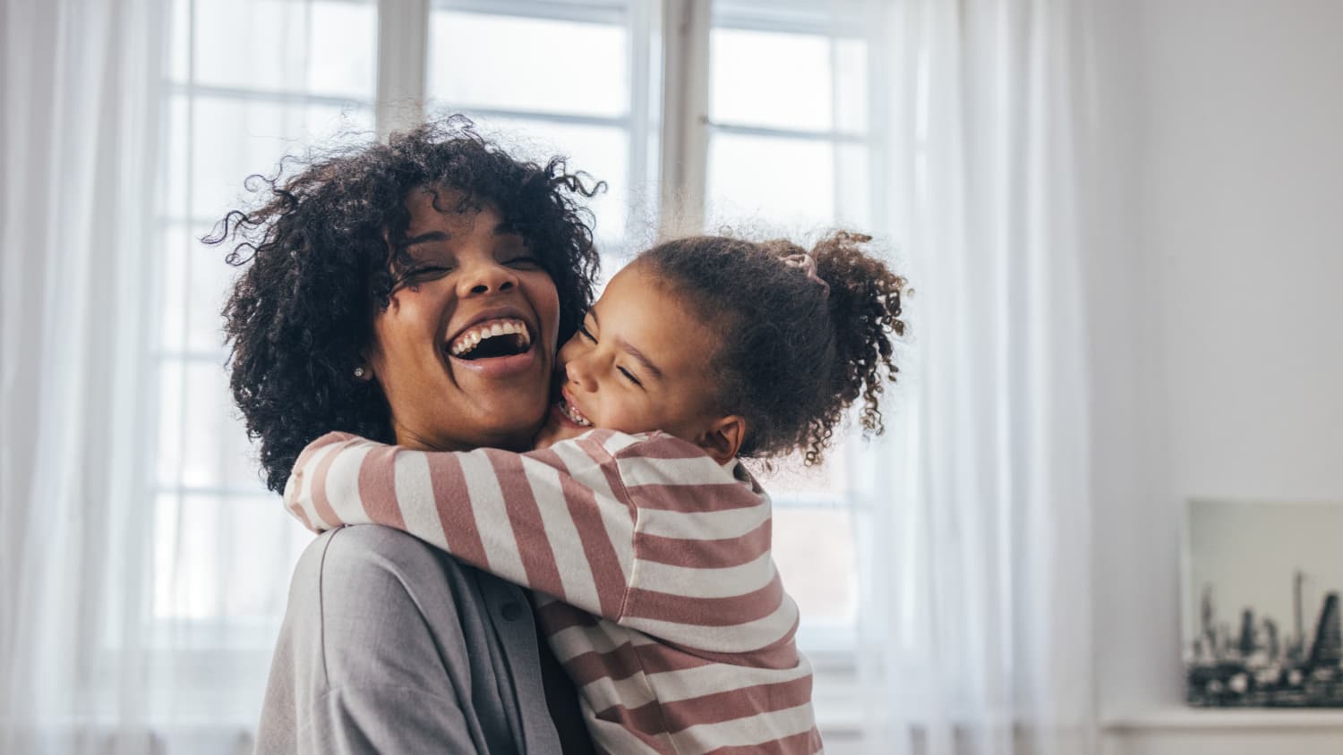 woman with Rhabdomyosarcoma and her daughter