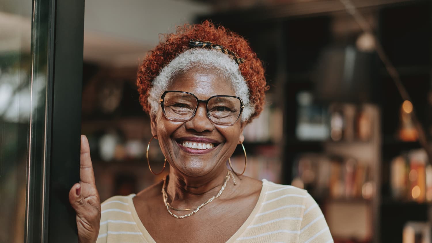 a woman with Small Intestine Adenocarcinoma smiling