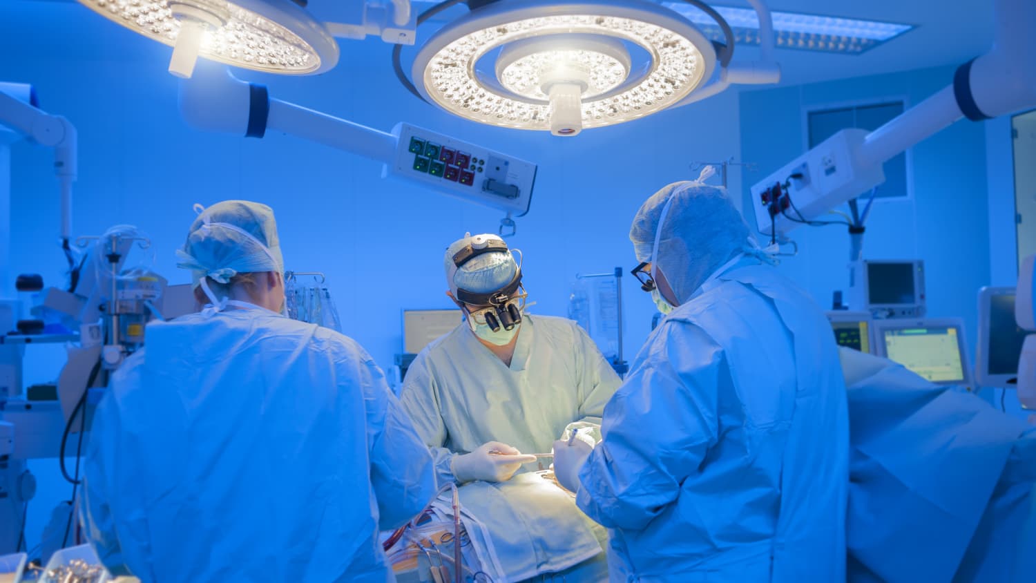 surgeons completing Pulmonary Thromboendarterectomy