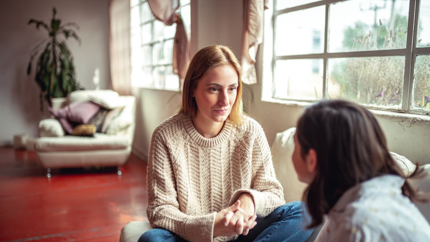 Mother and daughter having a talk about vaping