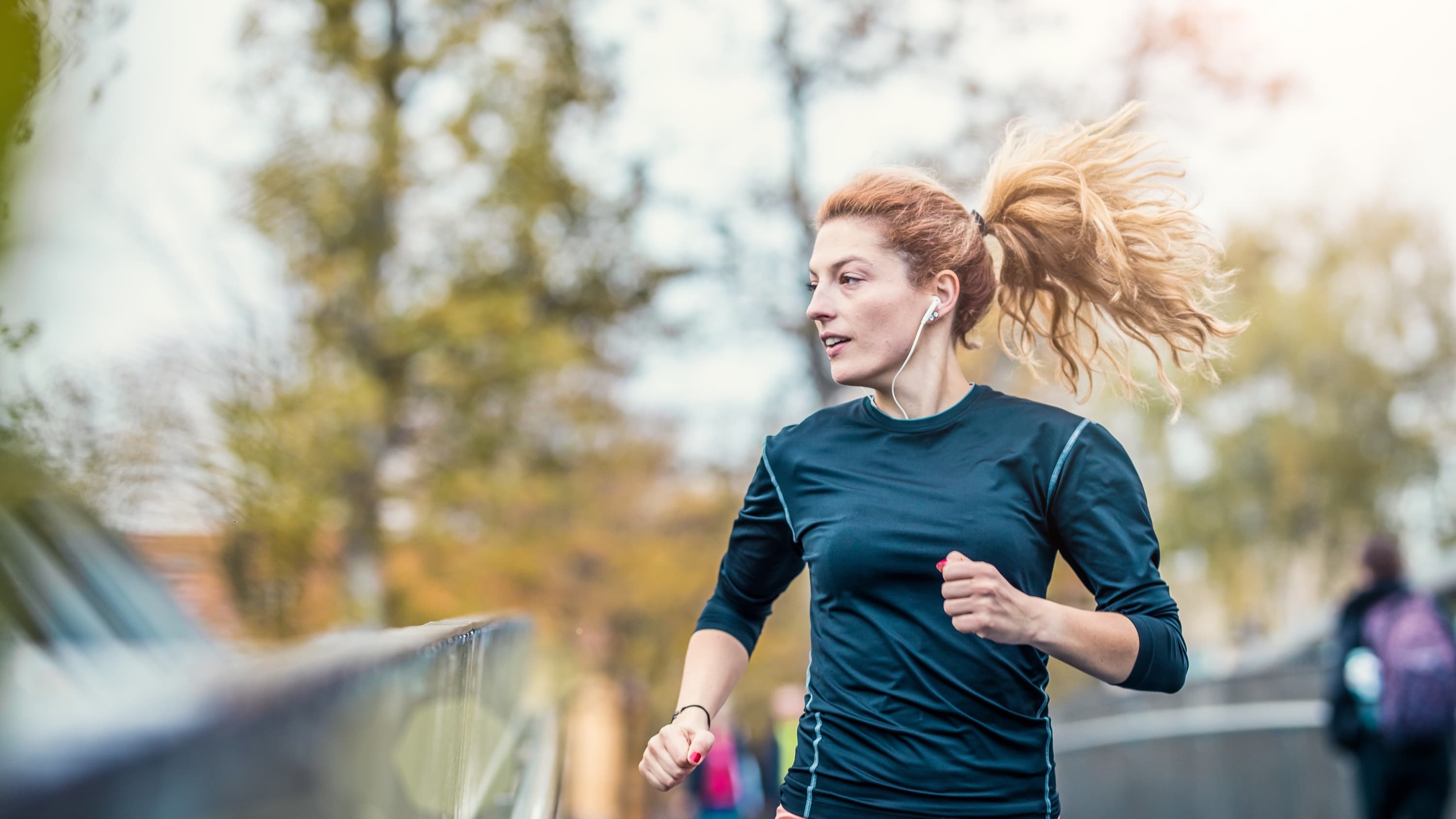 woman running after properly stretching