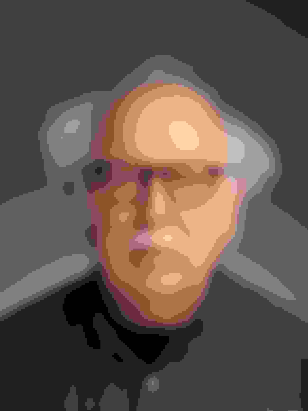 Robert Ostroff