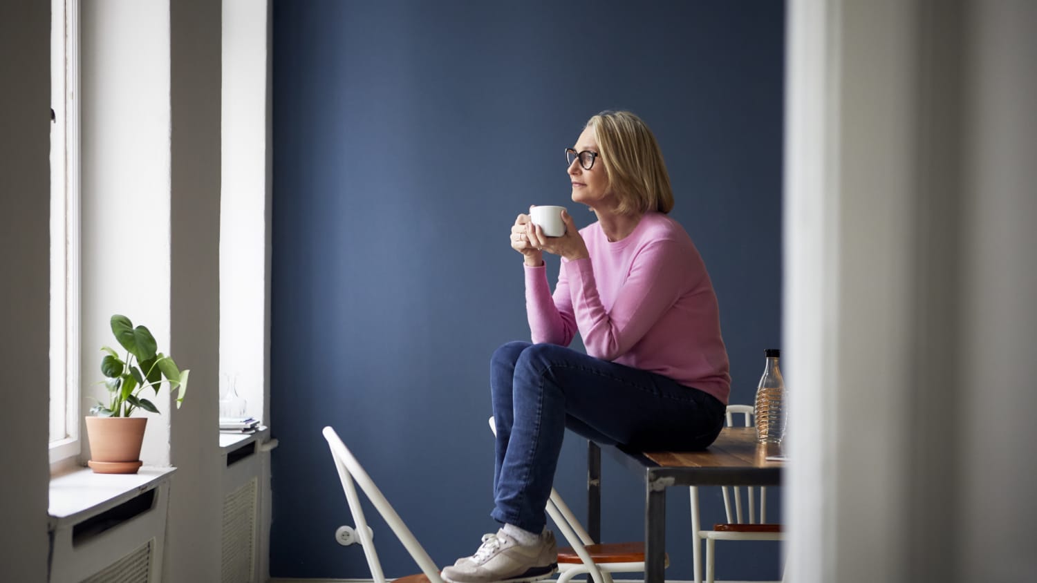 older woman with thyroid cancer practicing active surveillance