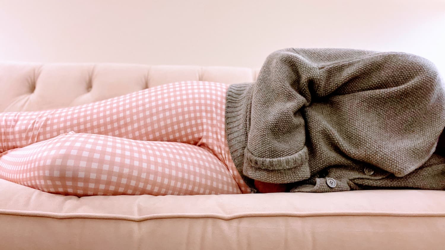 woman sick with norovirus