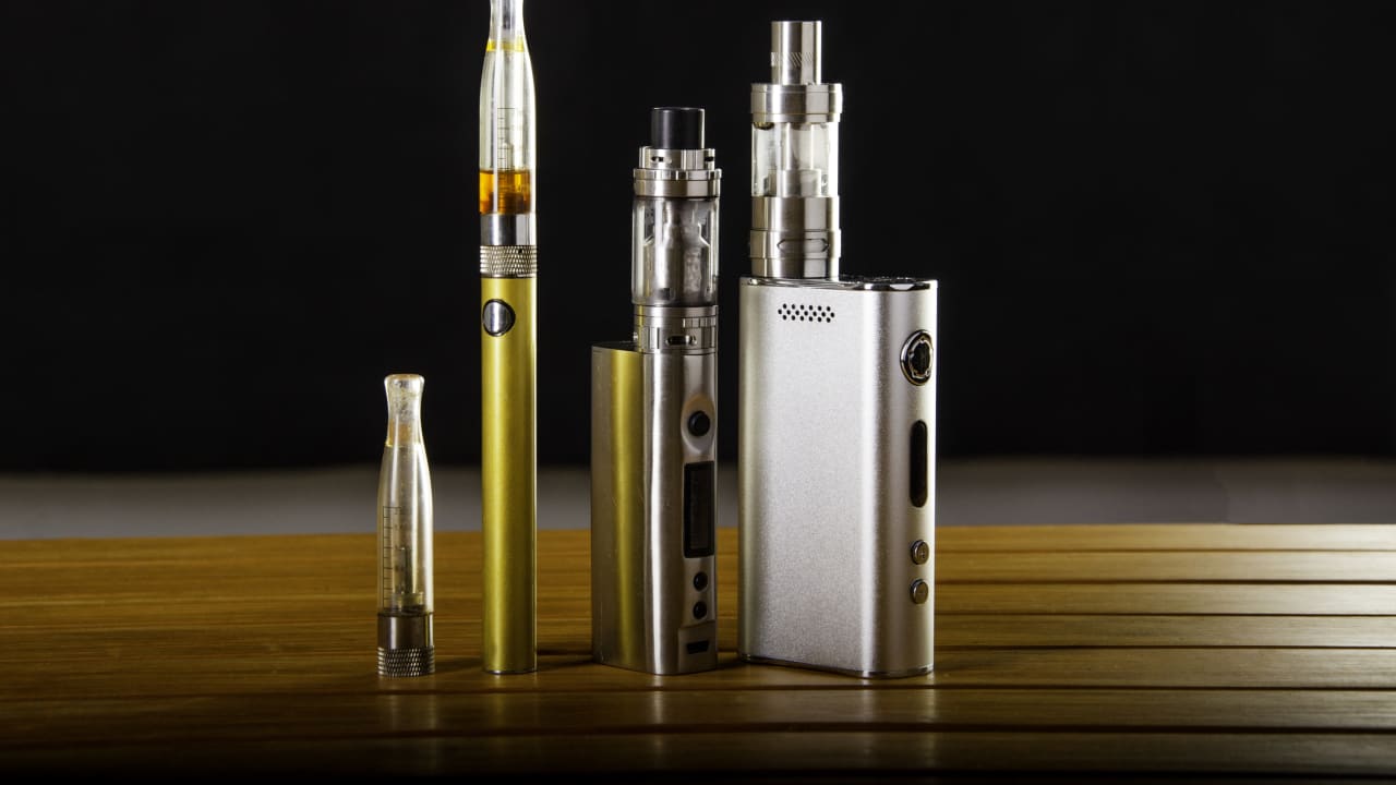 E-cigarette, or Vaping Product, Use Associated Lung Injury (EVALI) > Fact Sheets > Yale Medicine