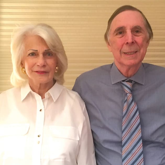 Spine Center patient and her husband are now enthusiastic donors