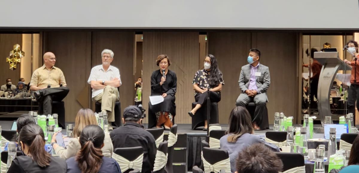 Yale Professors Join Universiti Malaya Colleagues for Implementation