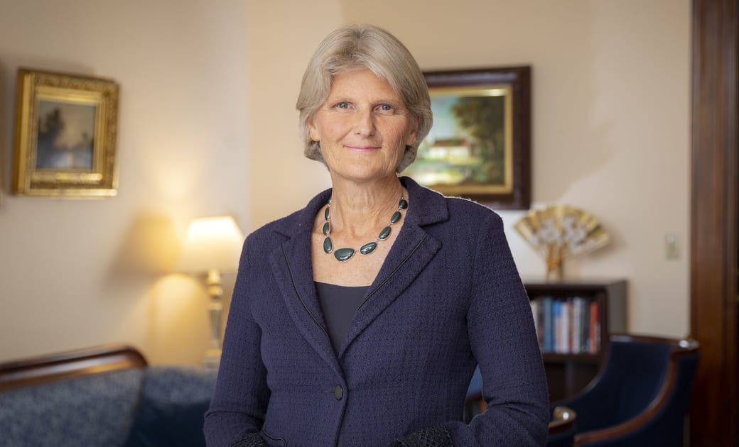 Vassar College president and Yale alumna Elizabeth Bradley receives