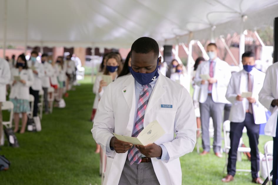 White coat hot sale ceremony dress code