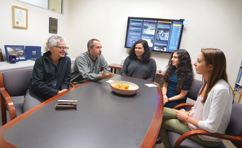 Undergraduate Fellows Advance Themselves and Women’s Health