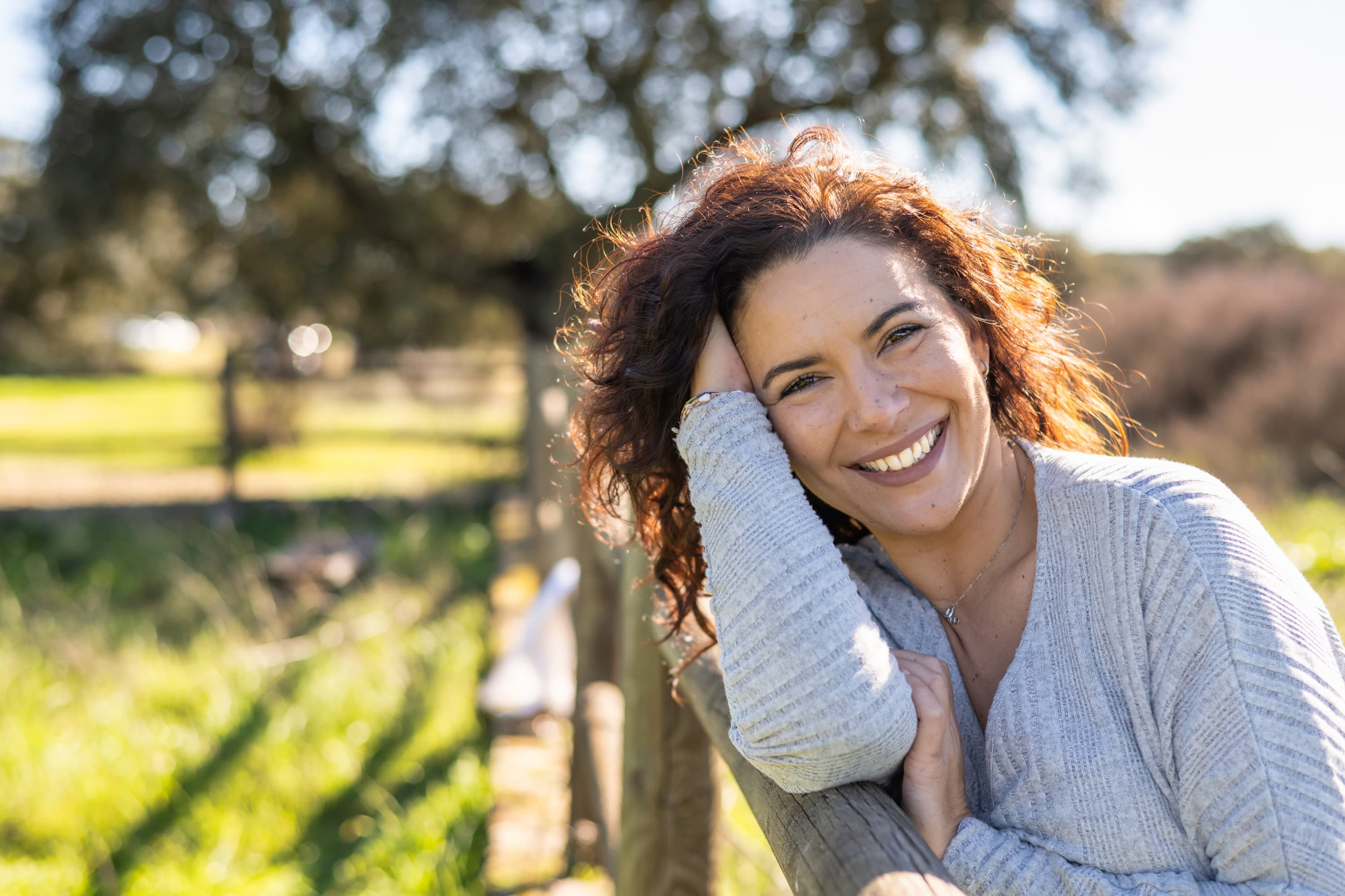 woman with type 1 diabetes smiling