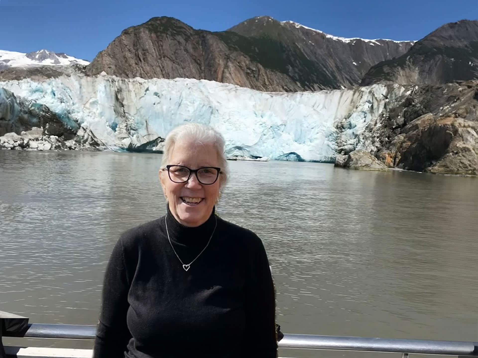 A Yale Medicine spine surgery patient enjoys a vacation to Alaska.